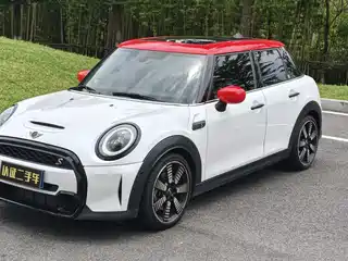MINI MINI 2022