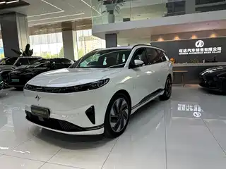 Dongfeng Yipai eπ008 2025