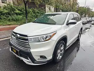 Toyota Highlander 2015