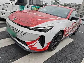 Changan UNI-V iDD 2024