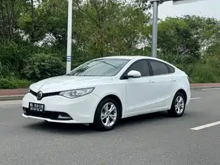 MG GT 2018