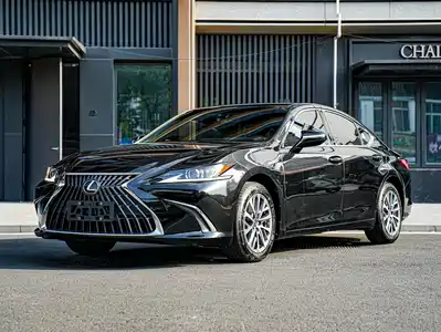 Lexus ES 2022