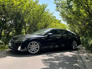 Audi A7L 2023