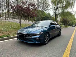 Hyundai Elantra 2024