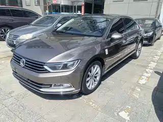 Volkswagen Magotan 2016