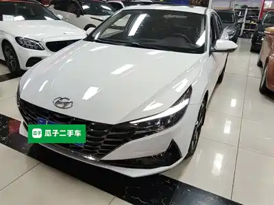 Hyundai Elantra 2022