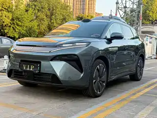 BYD Tang L 2025