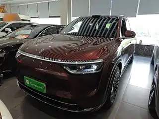 AITO Wenjie M8 2025