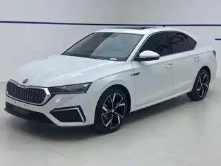 Škoda Octavia 2023