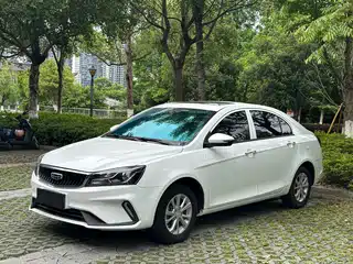 Geely Emgrand 2021