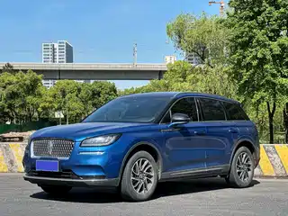 Lincoln Adventurer 2020