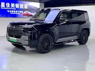 Yangwang U8 2023