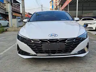 Hyundai Elantra 2021