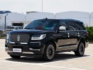 Lincoln Navigator 2022