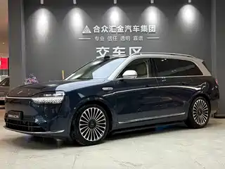 AITO Wenjie M9 2025