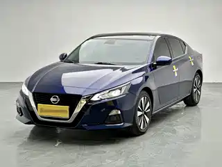 Nissan Teana 2022