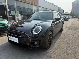 MINI CLUBMAN 2024