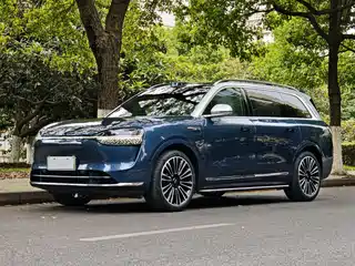 AITO Wenjie M9 2023