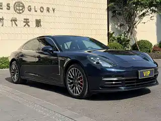 Porsche Panamera 2021