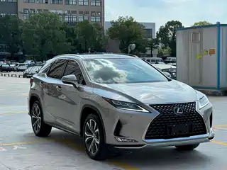 Lexus RX 2023