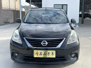 Nissan Sunny 2012