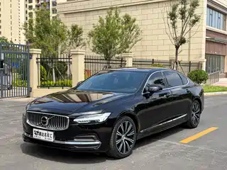 Volvo S90 2022