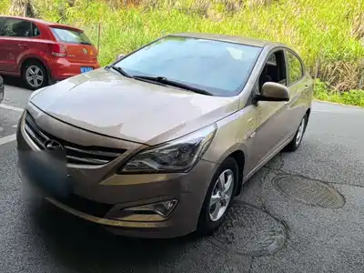 Hyundai Verna 2016