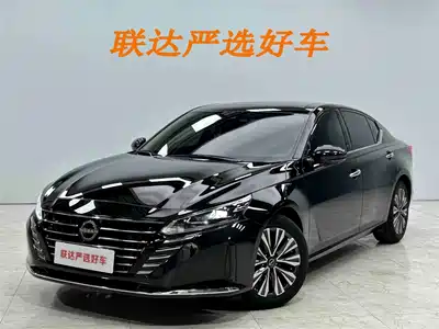 Nissan Teana 2023