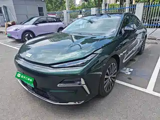 Geely Galaxy Xingyao 8 2025