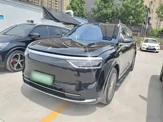 AITO Wenjie M8 2025