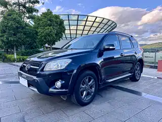 Toyota RAV4 Rongfang 2011
