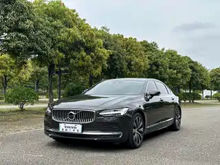 Volvo S90 Plug-in Hybrid 2021