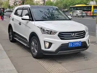 Hyundai ix25 2016