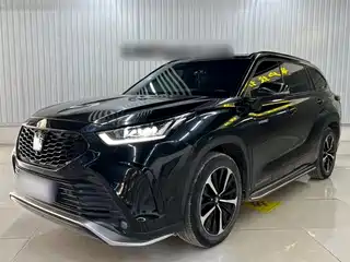 Toyota Crown Kluger 2024