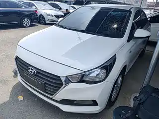Hyundai Hyundai Verna 2016