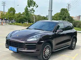 Porsche Cayenne 2014