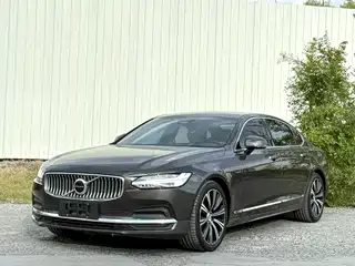 Volvo S90 2022