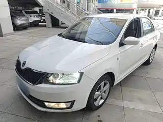 Škoda Rapid 2013