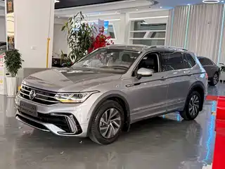 Volkswagen Tiguan L PHEV 2021