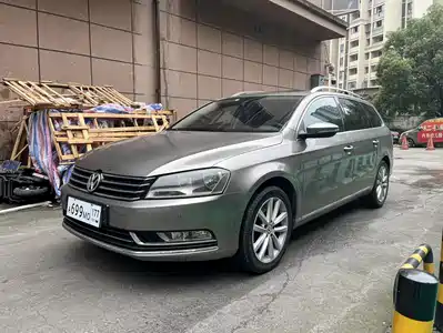 Volkswagen Magotan (Import) 2013