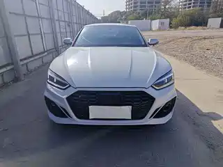 Audi A5 (Import) 2011