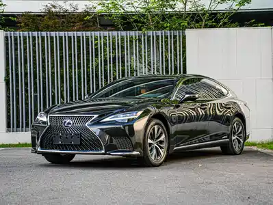 Lexus LS 2023