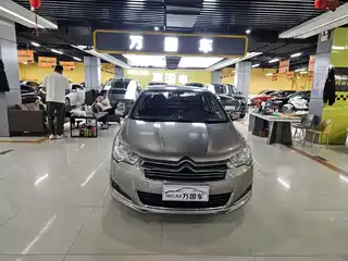 Citroën C4L 2013