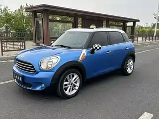 MINI COUNTRYMAN 2013