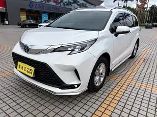 Toyota Granvia 2024