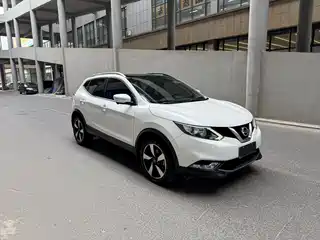 Nissan Qashqai 2015