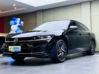 Volkswagen Magotan 2025