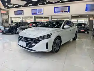 Nissan Teana 2023