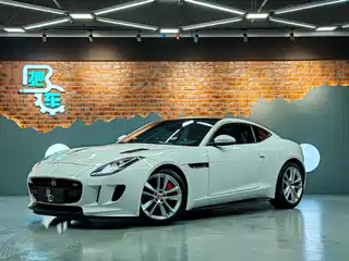 Jaguar F-TYPE 2015