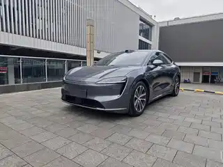 Zhijie Luxeed R7 2024